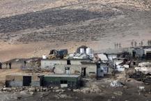 İsrail'in Batı Şeria'daki zulmü sürüyor! Filistinlilere ait evleri ve ahırları yıkıyorlar