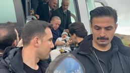 Erdoğan konvoyu durdurdu, 4 aylık bebeği sevdi