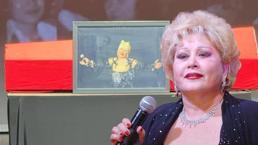 Usta sanatçı Muazzez Abacı için anma töreni! Sanatçı dostları yalnız bırakmadı