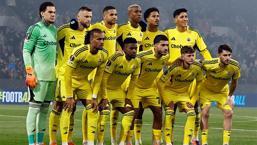 Fenerbahçe'den transfer kararı! Yıldız futbolcuyla yollar ayrılıyor