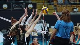 Sultanlar Ligi'nde VakıfBank'ın bileği bükülmüyor! Göztepe'ye set vermedi