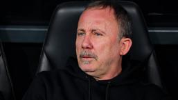 Beşiktaş'ta Sergen Yalçın'dan toplantı! 'Kazançlı bir hafta olabilir'