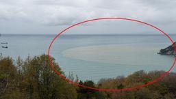 Yer: Bartın! Denizin rengini gören telefona sarıldı