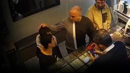 Yolda yürürken buldular, bir an bile düşünmediler! Çocukların davranışı takdir topladı