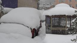 Tam 3 gün sürdü! Kar 1 metreyi aştı: Bir kent yok oldu