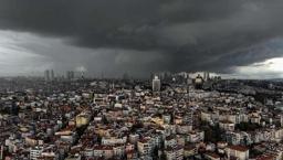 AKOM’dan İstanbul için uyarı! Fırtına geliyor, sıcaklık bir anda değişecek