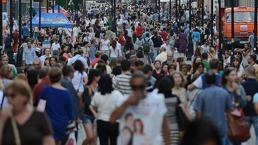 Dünya nüfusunda rekor artış! Avrupa'yı bekleyen demografik deprem