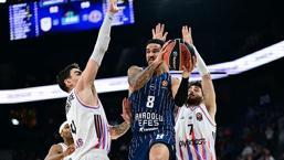 Euroleague'de Anadolu Efes, Paris Basketbol'a mağlup oldu