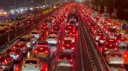 İstanbul'da trafik yoğunluğu yüzde 85'e çıktı! İşte bölge bölge son durum
