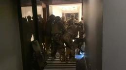 İstanbul’da haraç çetelerine gece baskını! 18 şüpheliye özel harekat operasyonu