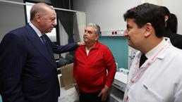 Cumhurbaşkanı Erdoğan, Aydın Şehir Hastanesinde tedavi gören vatandaşları ziyaret etti