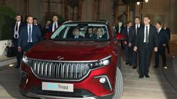 Kahire'de Togg sürprizi! Cumhurbaşkanı Erdoğan, Sisi'ye hediye etti