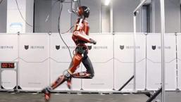 Dünyanın en hızlı insansı robotu Bolt saniyede 10 metre koşuyor