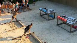Nefes kesen mücadele! Survivor'da büyük ödül için kıyasıya yarıştılar