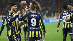 Fenerbahçe'de Trabzonspor maçı kamp kadrosu belli oldu