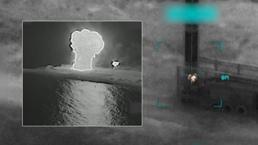 ABD, İran'ın savaş gemisinin vurulma anının görüntülerini paylaştı