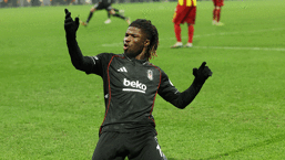 Beşiktaş'ta El Bilal Toure'den sert yanıt: Telefonun arkasına saklanmayın