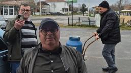 Bu köye misafir bile gelmek istemiyor! Vatandaş isyan etti: ‘Her ay çuvalla para ödüyoruz’