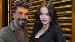 Ayrılık iddialarına noktayı koydu! Yağmur Yüksel ve sevgilisi Oktay Ekinci'den romantik poz