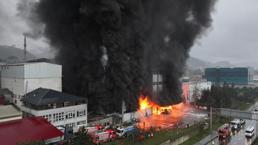Trabzon'da fındık fabrikasının deposunda çıkan yangın kontrol altına alındı