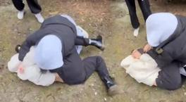 Görüntüler Bolu'dan! Liseli kızların kavgası kamerada