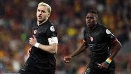 Galatasaray 24 yıl sonra başardı! Şanssızlığını bitirdi