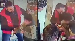 Fark ettiği an çocuğa yapıştı! Marketçinin tek hamlesi ile hayata döndü