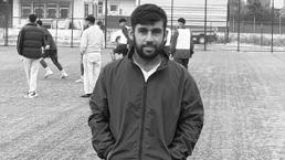 Arızalanan aracını kontrol etmek isterken otomobil çarptı! Amatör futbolcu hayatını kaybetti