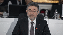 Bakan Yumaklı tartışmalara noktayı koydu: Yapay et Türkiye’ye giremez