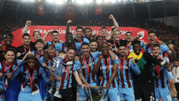 Trabzonspor'dan 2 yıldızına veda! Resmen açıklandı