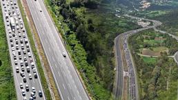 Bayram tatili dönüşü trafik çilesi! Bolu geçişinde uzun araç kuyrukları