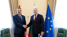 Dışişleri Bakanı Hakan Fidan, Bulgaristan Başbakanı Radev ile görüştü