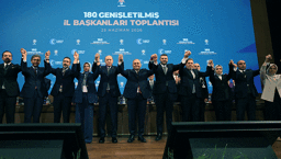 Son dakika... Mehmet Özcan, Rasim Arı ve Mesut Özarslan, AK Parti'ye katıldı