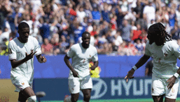 Dembele maça damga vurdu! Fransa grubu lider bitirdi