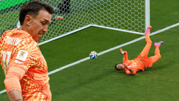 Muslera'nın hatası pahalıya patladı! Uruguay, Dünya Kupası'na veda etti