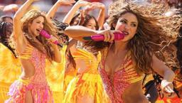 Dünya Kupası'na Shakira damgası! Fiziği ve enerjisiyle gençlere taş çıkardı