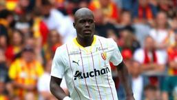 İsmi Fenerbahçe ile anılıyordu! Malang Sarr'ın yeni takımı ortaya çıktı