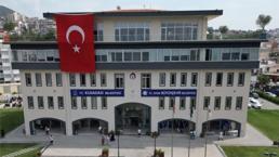 Kuşadası Belediyesi'ne operasyon: 15 kişi gözaltında, 7 şüpheli aranıyor