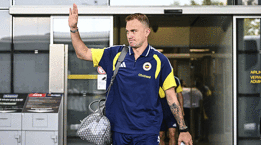 Fenerbahçe'de Mert Günok'un sakatlığı sonrası planlar altüst oldu! İşte kaçıracağı maçlar