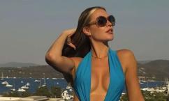 Anne olmak için gün sayıyor! Chloe Loughnan’ın karnı burnunda yeni pozlar