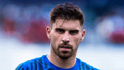 Neves'i kışkırtmak için Jota tezahüratı yaptılar