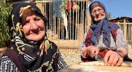 19 yaşındaki genç 100 yıllık geleneği yeniden ortaya çıktı: Küçük kız çocuğuyken yapardım bu işi