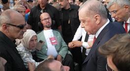 Cumhurbaşkanı Erdoğan otobüsü durdurup yanına gitmişti! Engelli genç konuştu: Unutamayacağım bir andı