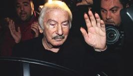 İLHAN SELÇUK