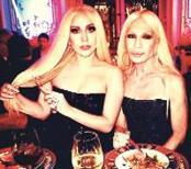 LADY GAGA BAŞROLDE