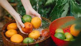 Meyve ve sebzelerdeki pestisit kalıntılarından nasıl kurtulabiliriz?