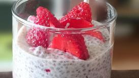 Çilekli chia puding tarifi