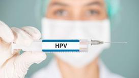 HPV aşısı rahim ağzı kanserinin önlenmesinde büyük rol oynar