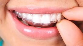 Dişlerin çarpıklığı ileri yaşlarda da tedavi edilir mi?