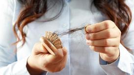 Saç dökülmesinin sebepleri ve durdurmanın yolu